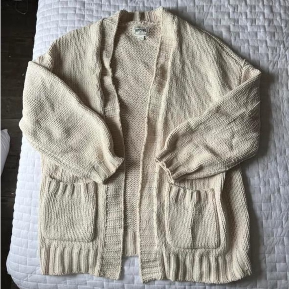 AE Cardigan*Like New Condition*